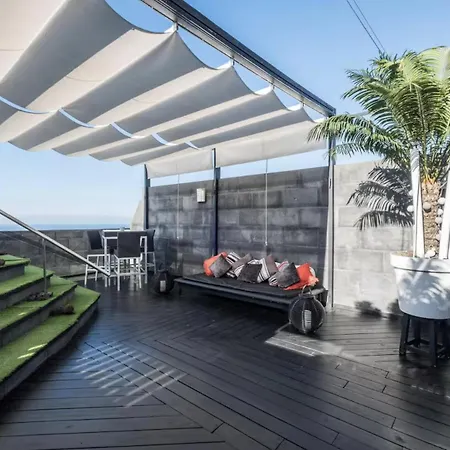 Atico Con Jacuzzi Frente Al Mar De 2 *